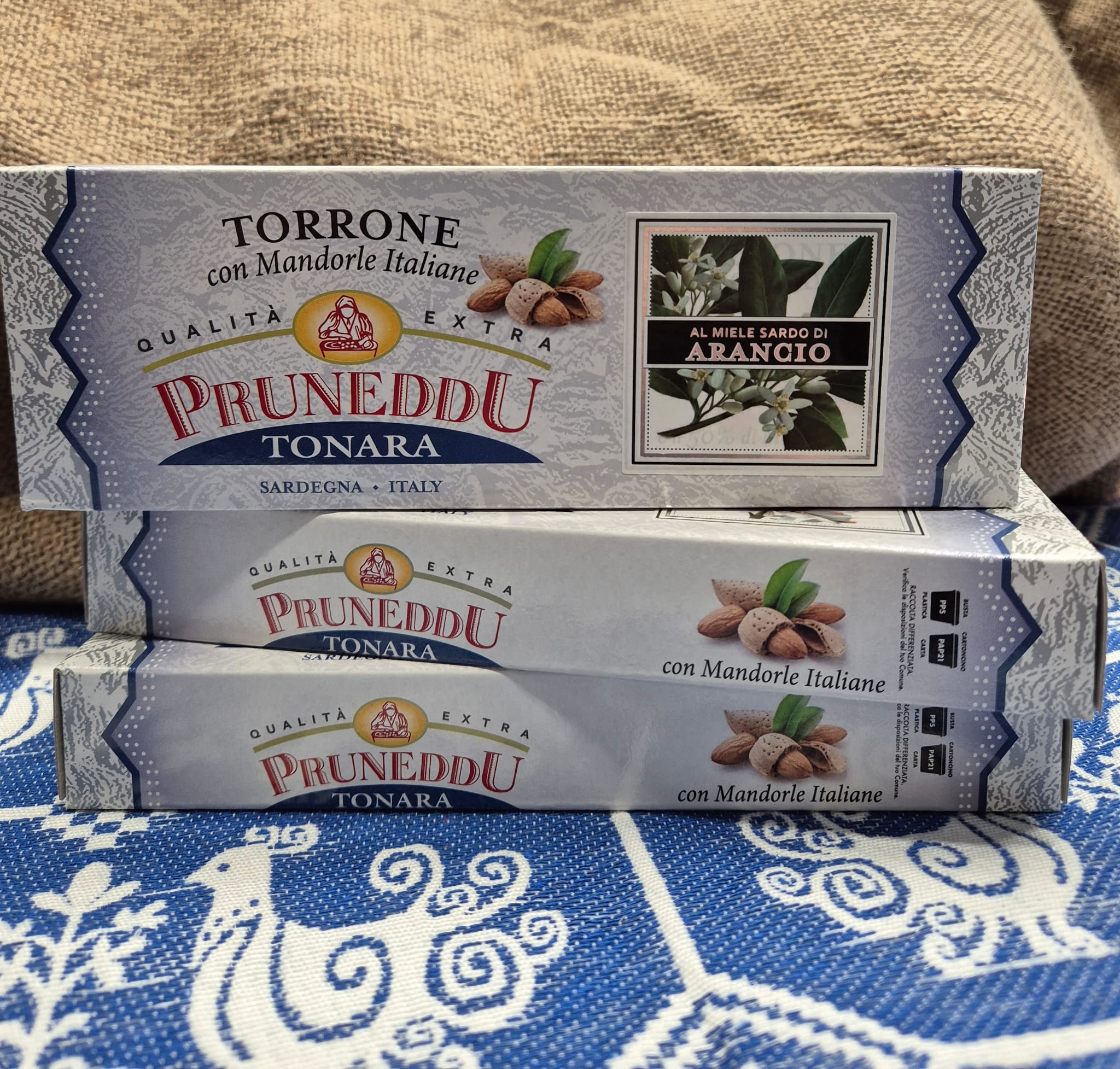 NOUGAT WITH EXTRA ALMOND & ORANGE BLOSSOM HONEY-PRUNEDDU-150gr
